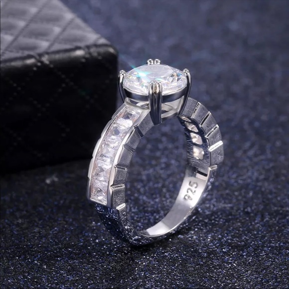 *NEW*Luxury 925 Silver Diamond Wedding Ring - Picture 4 of 6